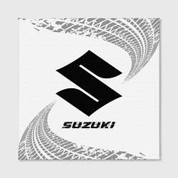 Холст квадратный Suzuki speed на светлом фоне со следами шин, цвет: 3D-принт — фото 2