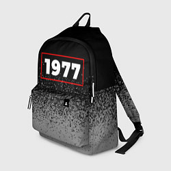 Рюкзак 1977 - в красной рамке на темном
