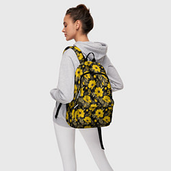 Рюкзак Желтые цветы на черном фоне паттерн, цвет: 3D-принт — фото 2