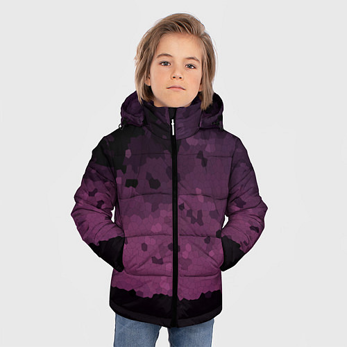 Зимняя куртка для мальчика Мозаичный узор в черно бордовом цвете / 3D-Светло-серый – фото 3