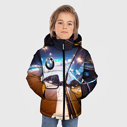Куртка зимняя для мальчика Бэха мчится по ночному городу, цвет: 3D-светло-серый — фото 2