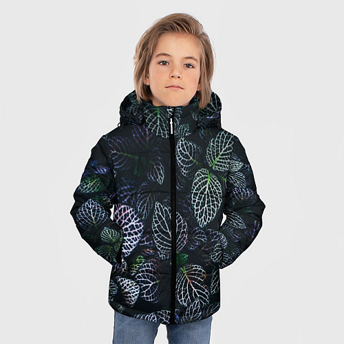 Зимняя куртка для мальчика Паттерн из множества тёмных цветов / 3D-Светло-серый – фото 3