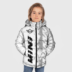Куртка зимняя для мальчика Mini speed на светлом фоне со следами шин по-верти, цвет: 3D-черный — фото 2