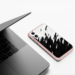 Чехол iPhone 11 матовый Black & white, цвет: 3D-светло-розовый — фото 2