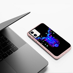 Чехол iPhone 11 матовый Космический Козерог, цвет: 3D-светло-розовый — фото 2