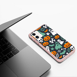 Чехол iPhone 11 матовый Halloween Monsters, цвет: 3D-светло-розовый — фото 2