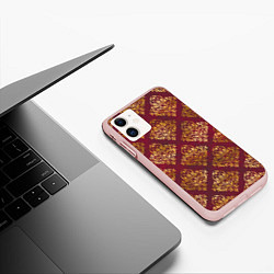 Чехол iPhone 11 матовый Классические золотые узоры, цвет: 3D-светло-розовый — фото 2