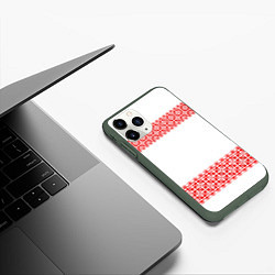 Чехол iPhone 11 Pro матовый Славянский орнамент (на белом), цвет: 3D-темно-зеленый — фото 2