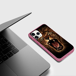 Чехол iPhone 11 Pro матовый Львиный рык, цвет: 3D-малиновый — фото 2