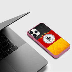 Чехол iPhone 11 Pro матовый Сборная Германии, цвет: 3D-малиновый — фото 2
