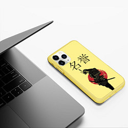 Чехол iPhone 11 Pro матовый Японский самурай (честь), цвет: 3D-желтый — фото 2