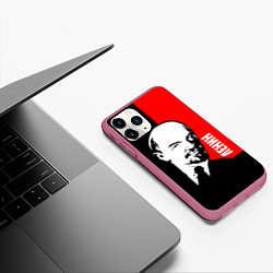 Чехол iPhone 11 Pro матовый Хитрый Ленин, цвет: 3D-малиновый — фото 2