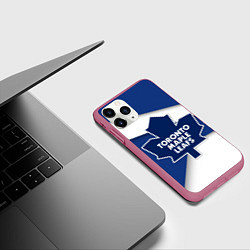 Чехол iPhone 11 Pro матовый Toronto Maple Leafs, цвет: 3D-малиновый — фото 2