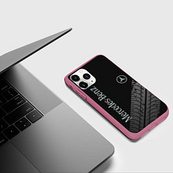 Чехол iPhone 11 Pro матовый Mercedes AMG: Street Style, цвет: 3D-малиновый — фото 2