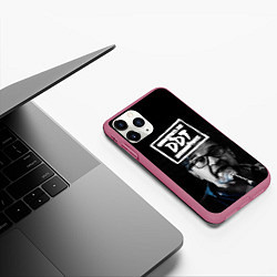 Чехол iPhone 11 Pro матовый ДДТ, цвет: 3D-малиновый — фото 2