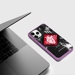 Чехол iPhone 11 Pro матовый DBD - beating heart, цвет: 3D-фиолетовый — фото 2