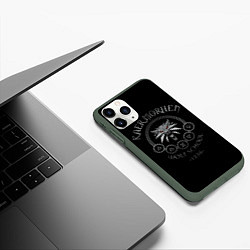 Чехол iPhone 11 Pro матовый ВЕДЬМАК, цвет: 3D-темно-зеленый — фото 2