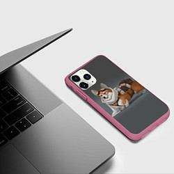 Чехол iPhone 11 Pro матовый КОРГИ ПИЛОТ, цвет: 3D-малиновый — фото 2