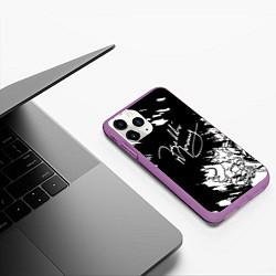 Чехол iPhone 11 Pro матовый Автограф Фредди Меркьюри, цвет: 3D-фиолетовый — фото 2