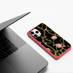 Чехол iPhone 11 Pro матовый Versace Золотая цепь и розы, цвет: 3D-красный — фото 2