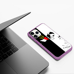 Чехол iPhone 11 Pro матовый Добро и зло, Payton Moormeier, цвет: 3D-фиолетовый — фото 2