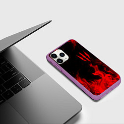 Чехол iPhone 11 Pro матовый ВЕДЬМАК 3 ГЕРАЛЬТ КОГОТЬ, цвет: 3D-фиолетовый — фото 2