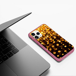 Чехол iPhone 11 Pro матовый ЗОЛОТЫЕ БЛЕСТКИ, цвет: 3D-малиновый — фото 2