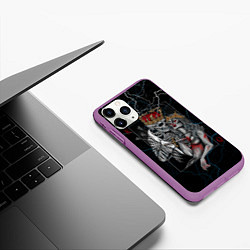 Чехол iPhone 11 Pro матовый The Skull King and Queen, цвет: 3D-фиолетовый — фото 2