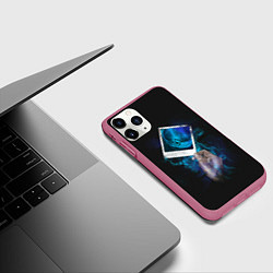 Чехол iPhone 11 Pro матовый Life Is Strange, цвет: 3D-малиновый — фото 2