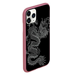 Чехол iPhone 11 Pro матовый ЧБ Дракон, цвет: 3D-малиновый — фото 2