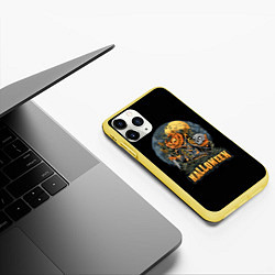 Чехол iPhone 11 Pro матовый HALLOWEEN, цвет: 3D-желтый — фото 2