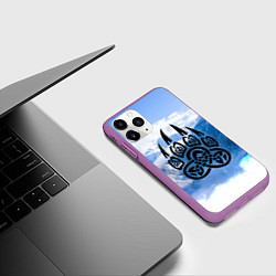 Чехол iPhone 11 Pro матовый Печать Велеса Волчья лапа, цвет: 3D-фиолетовый — фото 2