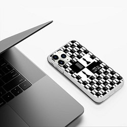 Чехол iPhone 11 Pro матовый Шахматы Король и королева 2022, цвет: 3D-белый — фото 2