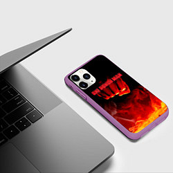 Чехол iPhone 11 Pro матовый Кулак One Punch-Man в огне, цвет: 3D-фиолетовый — фото 2