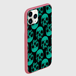 Чехол iPhone 11 Pro матовый Узор из зелёных черепков, цвет: 3D-малиновый — фото 2