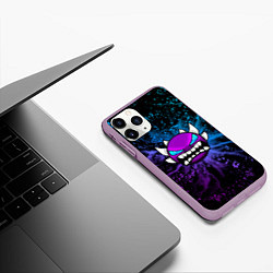 Чехол iPhone 11 Pro матовый Geometry Dash - Грозовой смайл, цвет: 3D-сиреневый — фото 2