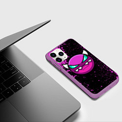 Чехол iPhone 11 Pro матовый Геометри Дэш Geometry Dash demon, цвет: 3D-фиолетовый — фото 2