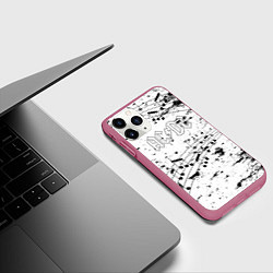 Чехол iPhone 11 Pro матовый ACDC - Музыкальные ноты, цвет: 3D-малиновый — фото 2
