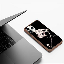 Чехол iPhone 11 Pro матовый Ту би и ее катана 2b NIER AUTOMATA, цвет: 3D-коричневый — фото 2