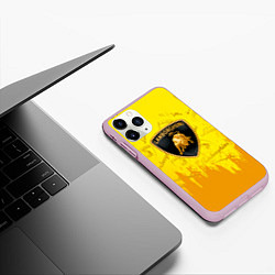 Чехол iPhone 11 Pro матовый Lamborghini pattern gold, цвет: 3D-розовый — фото 2