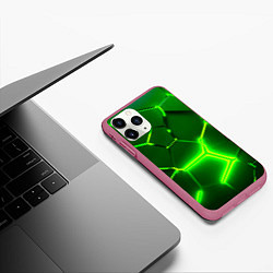 Чехол iPhone 11 Pro матовый 3D ПЛИТЫ НЕОН NEON GREEN HEXAGON РАЗЛОМ, цвет: 3D-малиновый — фото 2