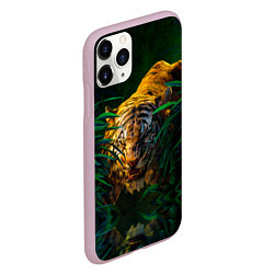 Чехол iPhone 11 Pro матовый Крадущийся тигр в джунглях, цвет: 3D-розовый — фото 2