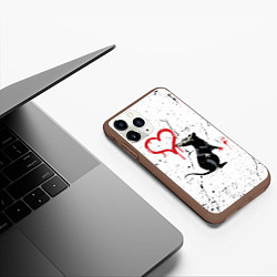 Чехол iPhone 11 Pro матовый BANKSY БЭНКСИ крыса, цвет: 3D-коричневый — фото 2