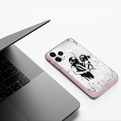 Чехол iPhone 11 Pro матовый BANKSY БЭНКСИ космос, цвет: 3D-розовый — фото 2