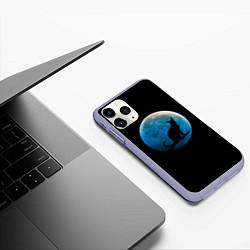 Чехол iPhone 11 Pro матовый Силуэт кота на фоне синей луны, цвет: 3D-светло-сиреневый — фото 2