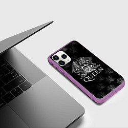 Чехол iPhone 11 Pro матовый Queen pattern, цвет: 3D-фиолетовый — фото 2