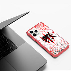 Чехол iPhone 11 Pro матовый The witcher ВОЛК Трещины, цвет: 3D-красный — фото 2