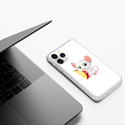 Чехол iPhone 11 Pro матовый Мышь с сыром, цвет: 3D-белый — фото 2