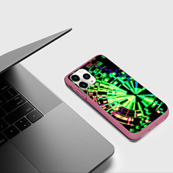 Чехол iPhone 11 Pro матовый Неоновые дискообразные узоры - Зелёный, цвет: 3D-малиновый — фото 2