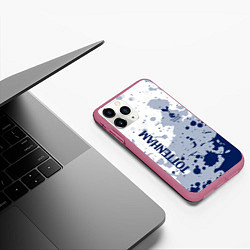 Чехол iPhone 11 Pro матовый Tottenham hotspur Брызги красок, цвет: 3D-малиновый — фото 2